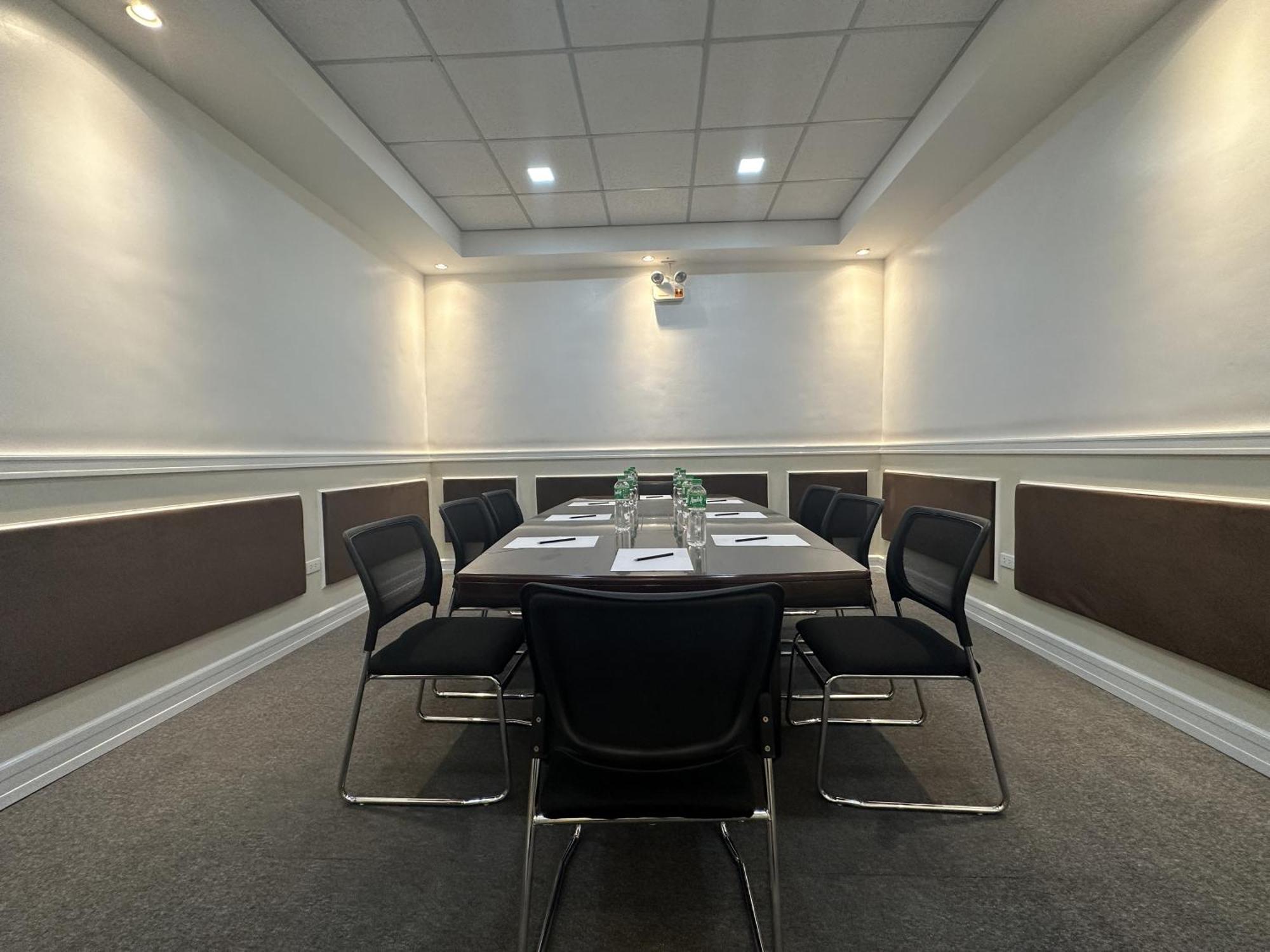 Metrocentre Hotel Тагбиларан Сити Екстериор снимка